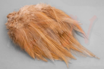 Pióra siodłowe koguta Hareline Strung Chinese Saddle Hackle 5-7 Inch Tan #369