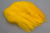 Pióra siodłowe koguta Hareline Strung Chinese Saddle Hackle 5-7 Inch Yellow #383